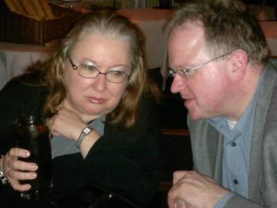 im intensiven Gesprch-->Dagmar Knig und Frank Zwiener