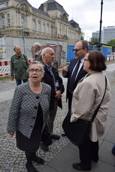Mitglieder des CDA-Kreisvorstandes am 17. Juni 2017 am Mahnmal fr die Opfer des 17. Juni 1953 am Steinplatz